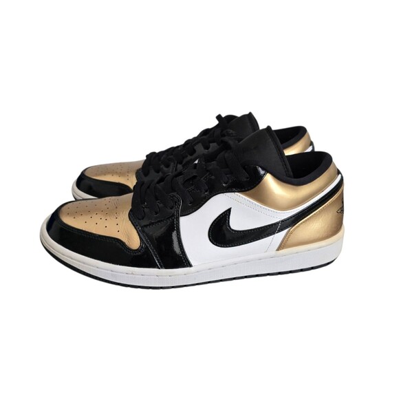 Nike Air Jordan 1 Low Gold Toe Mens Size 11 Metallic Gold Black White CQ9447 700 main image 4